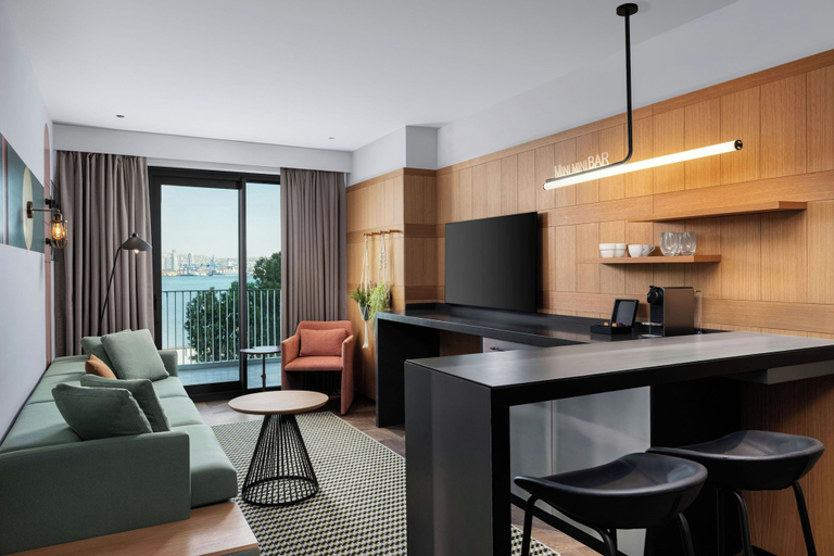 Living area 5, Moxy Izmir, Konak