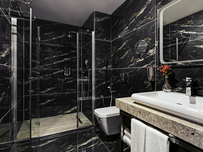 Bathroom 5, Mövenpick Hotel Trabzon, Merkez