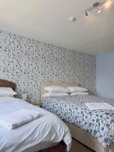 Room 4, Old Red House Thirskl, North Yorkshire