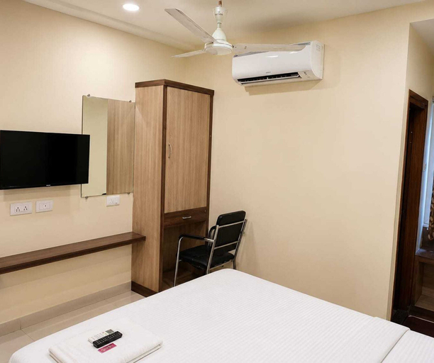 Room 3, Deluxe Room Hotel Stay Comfort, Hyderabad