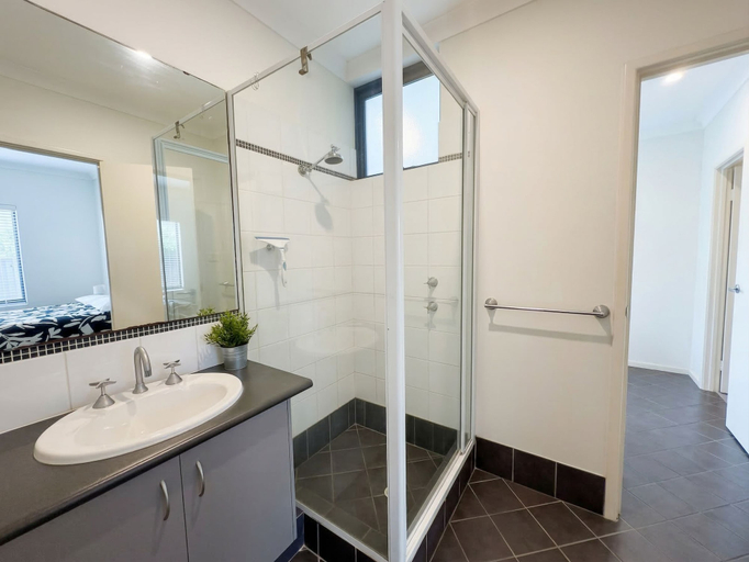 Bathroom 3, Relax On Moonshine, Busselton