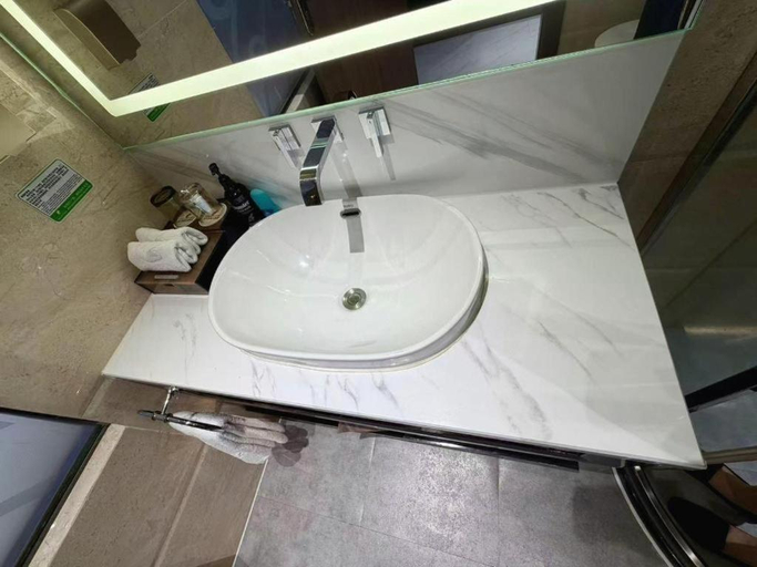 Bathroom 4, Chengdu Haotian Guotai Hotel, Chengdu