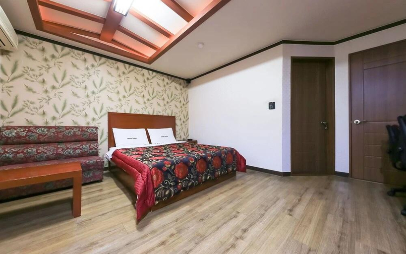 Bedroom 4, Cheonan Taejo, Cheonan