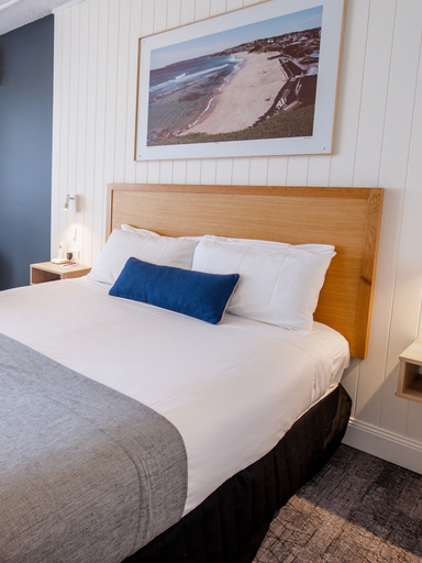 Bedroom 3, Mercure Charlestown, Lake Macquarie - North