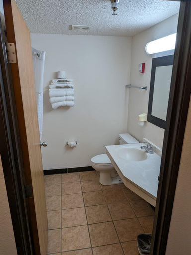 Bathroom 4, Super 8 by Wyndham Plano/Dallas Area, Collin