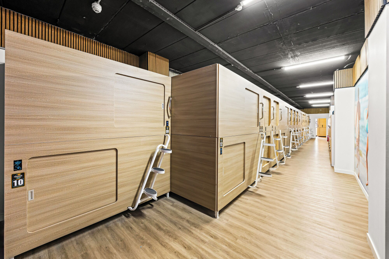 Interior 4, Paradise Pods, Gold Coast