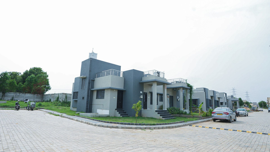 Exterior & Views 2, Malhaar Resort, Gandhinagar