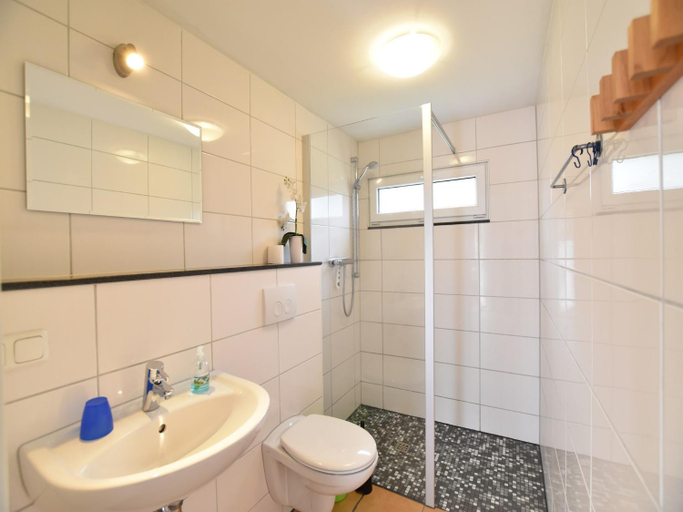 Bathroom 3, Insel- Bungalow auf Poel, Nordwestmecklenburg