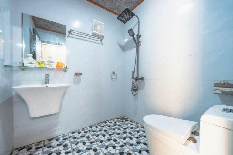 Bathroom 3, Tràng An Sunny River Homestay, Hoa Lư