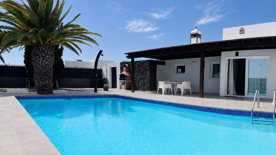 Others 3, Villa Descansa With Private Pool, Air-conditioning, Sea View, Smart-tv & Wifi, Las Palmas