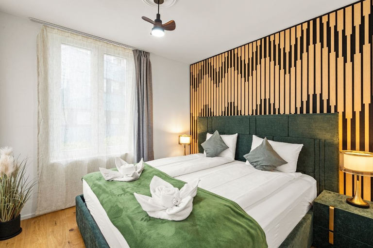 Bedroom 2, BERG&BERG APARTMENTS-Spiez Self Check-In, Niedersimmental