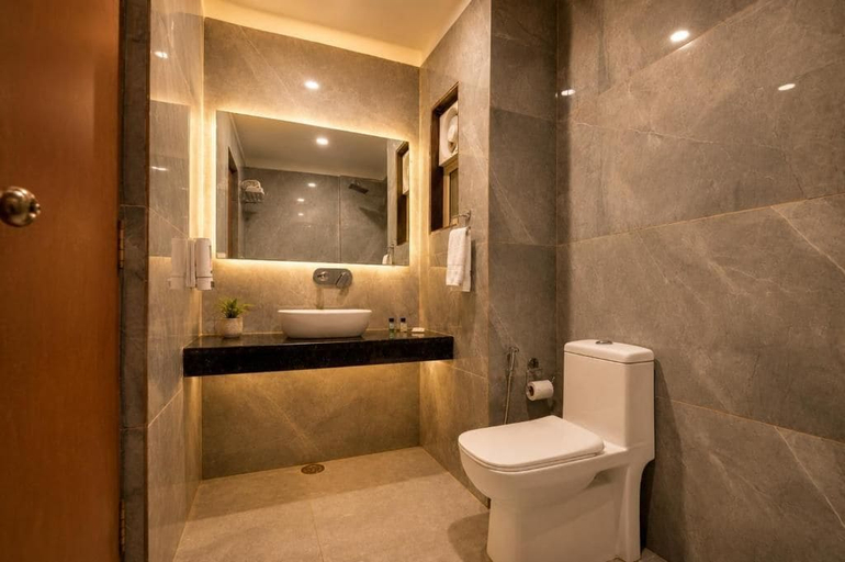 Bathroom 4, La-Sapphire Hotel, Delhi