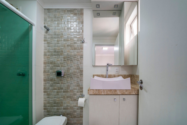 Bathroom 3, Ilha de Majorca, Bombinhas