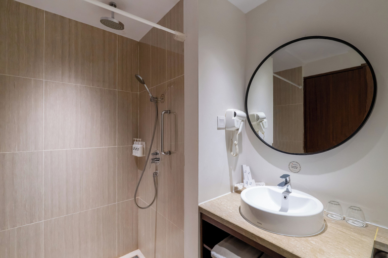 Bathroom 5, Swiss-Belresort Belitung, Belitung