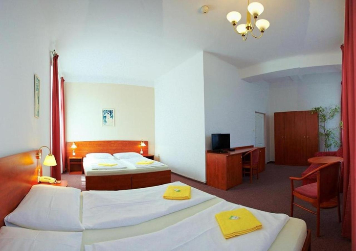 Bedroom 3, Wellness Hotel Central, Klatovy