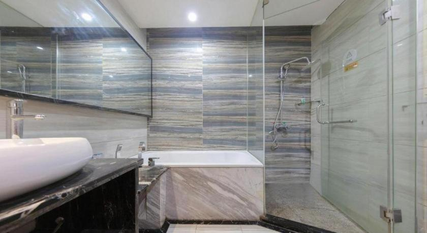 Bathroom 4, Zhangjiajie Interpersonal Boutique Hotel, Zhangjiajie