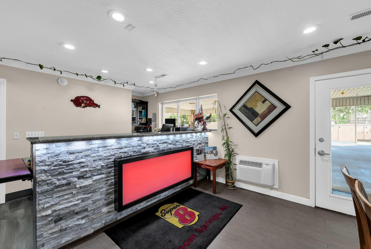 Others 5, Super 8 by Wyndham Siloam Springs, Benton
