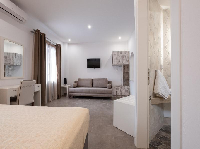 Bedroom 3, Tristhenia, South Aegean