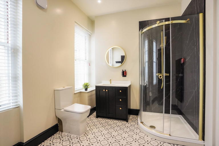Bathroom 5, The Clyffe Hotel, Suffolk
