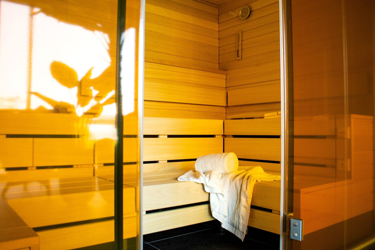 Bedroom 4, b'mine Frankfurt Airport, WorldHotels Crafted, Frankfurt am Main