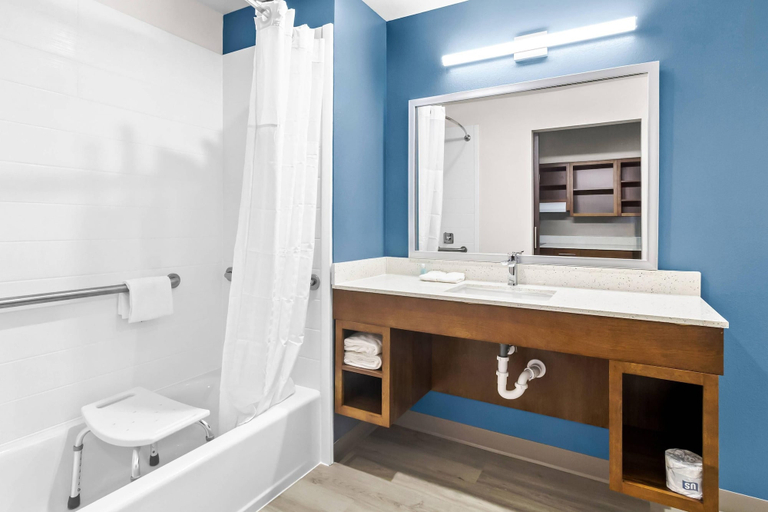 Bathroom 5, Woodspring Suites South Houston Hobby, Houston