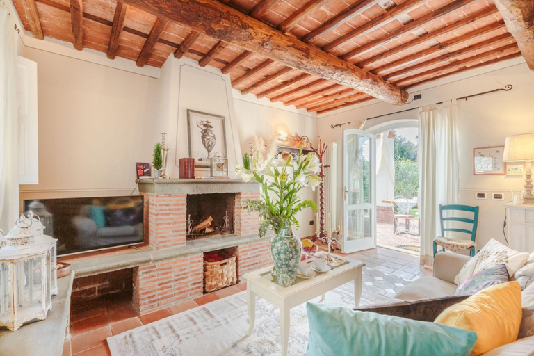 Room 2, Rondini Farmhouse in Chiatri, Lucca