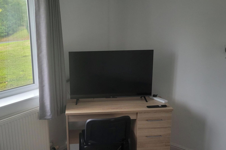 Interior 2, Studio Sleeps 2 - Shared Garden - Free Parking, Cornwall
