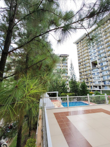 Property grounds, Tranquil 2-bedroom Apartment With Shared Pool in Davao City, Davao City