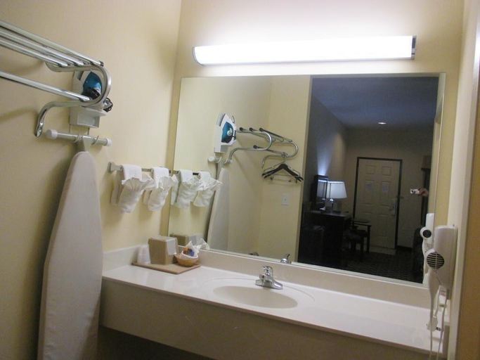 Bathroom, Scottish Inn Killeen Harker Heights, Bell