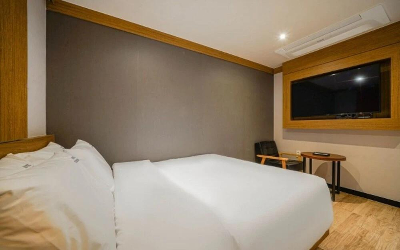 Bedroom 2, Busan Sajik The Stone Bridge Hotel, Dongnae