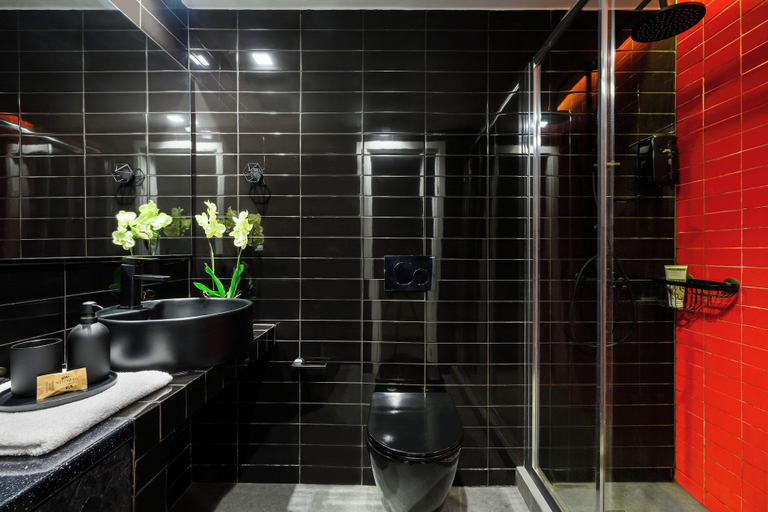 Bathroom 5, Psiri Vibes Rooms & Suites in Athens, Attica