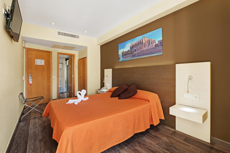 Bedroom 3, Abelux, Baleares