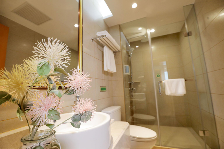 Bathroom 3, Vienna Hotel Shenyang Central Street, Shenyang