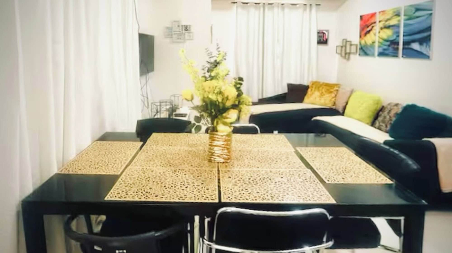 Dining 2, Spacious Davao City Apartment 3 Bedrooms, Pool, and Pine Trees, Davao City