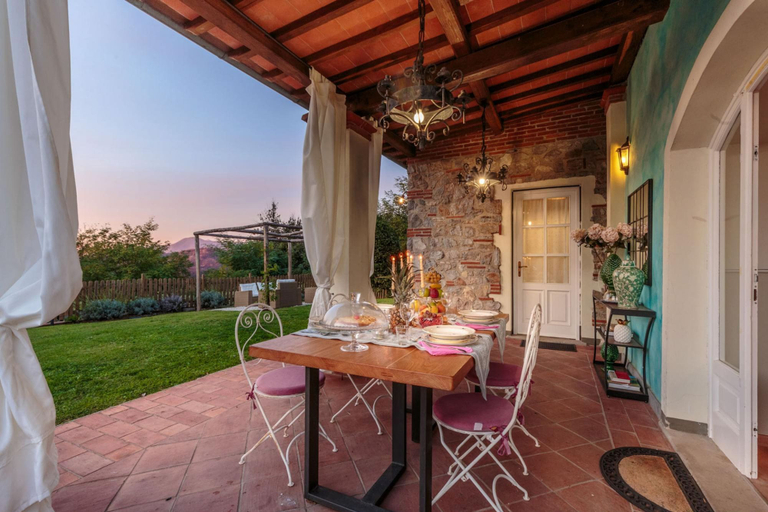 Room 5, Rondini Farmhouse in Chiatri, Lucca
