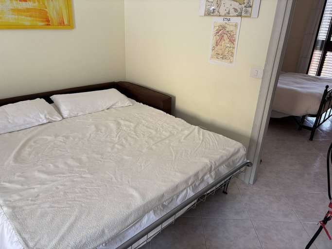 Bedroom 2, Adriana Sicily House Etna & Sea Parking, Catania