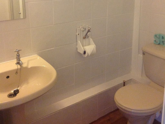 Bathroom 3, Safe Harbour Inn, Cornwall