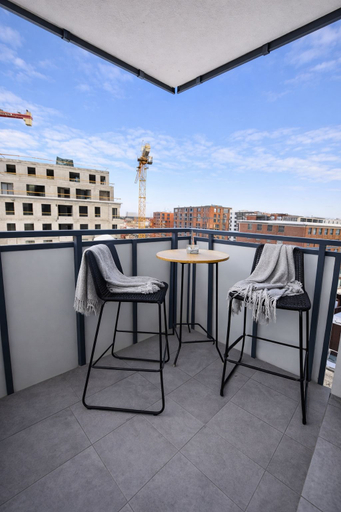 Balcony, Love Swing & Jacuzzi Apartment, Gdańsk City