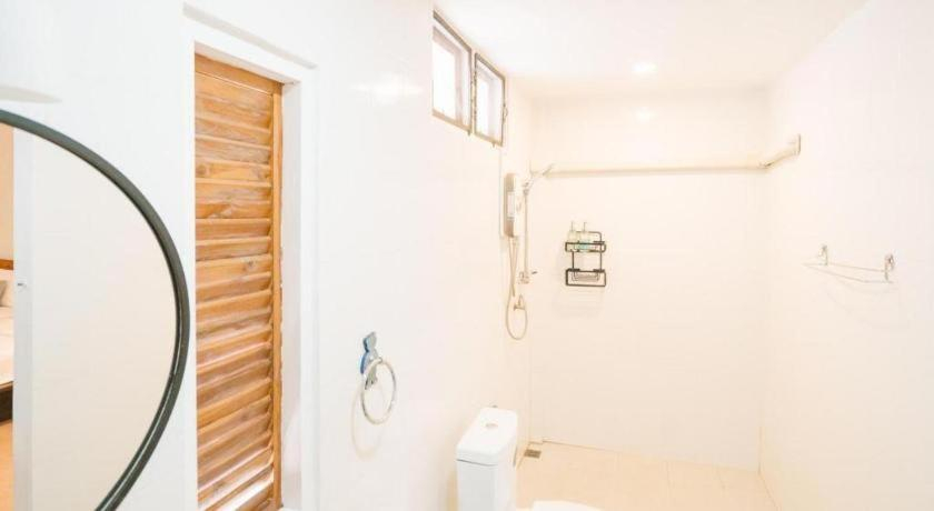 Bathroom, Baan Norn Plearn, Muang Chiang Rai