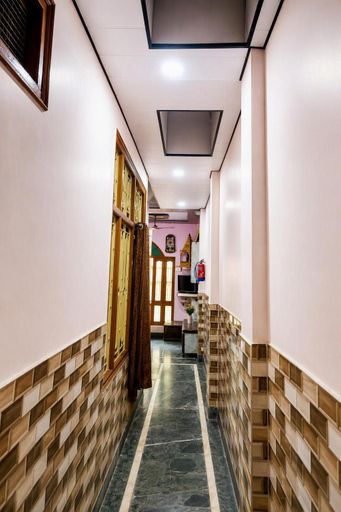 Public Area 2, Priti Guest House, Varanasi