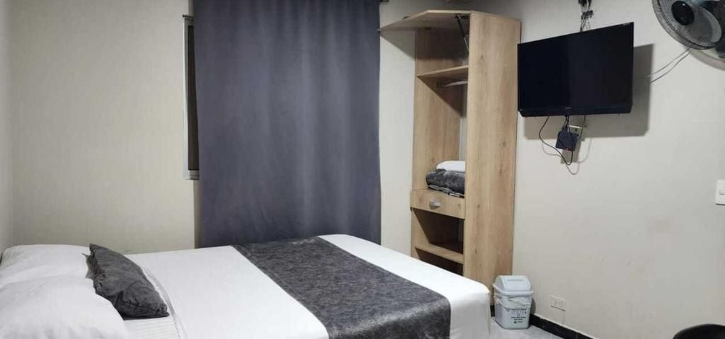 Room 5, HOTEL  DISTRITO UNICENTRO, Medellín