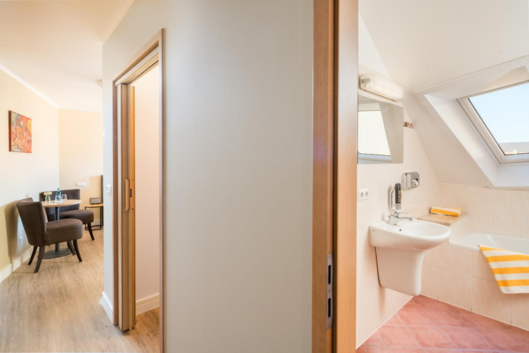 Bedroom 3, Hotel-Pension Am Schwanenteich, Wittenberg
