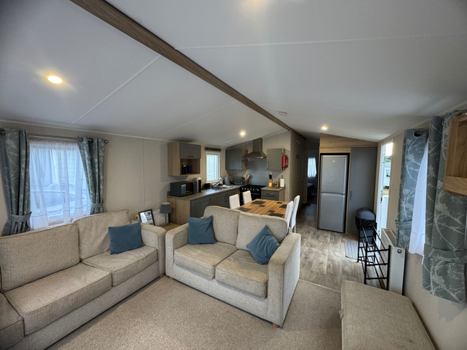 Living area 3, 2-bed - Sleeps 4 - Free Parking, Isle of Wight