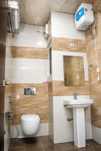Bathroom 4, Hotel YashoGopal Resortico, Mathura