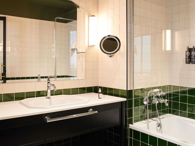 Bathroom 4, Square Lodge Hotel La Roche sur Yon - Handwritten Collection, Vendée