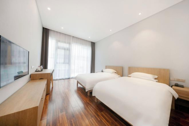 Room 3, Putuo Mountain Baoning Mountain Residence Hotel, Zhoushan