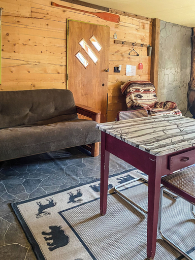 Living area 5, Nez Perce Trail Stay & Play, Beaverhead
