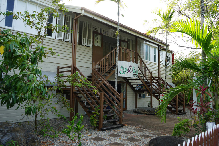 General view 1, Geckos Backpackers Cairns, Cairns