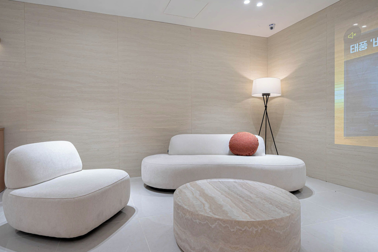 Bedroom 2, Airport Hotel, Gangseo