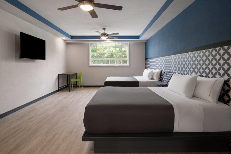 Bedroom 3, Hotel MX congreso CDMX, Trademark Collection by Wyndham, Mexico City